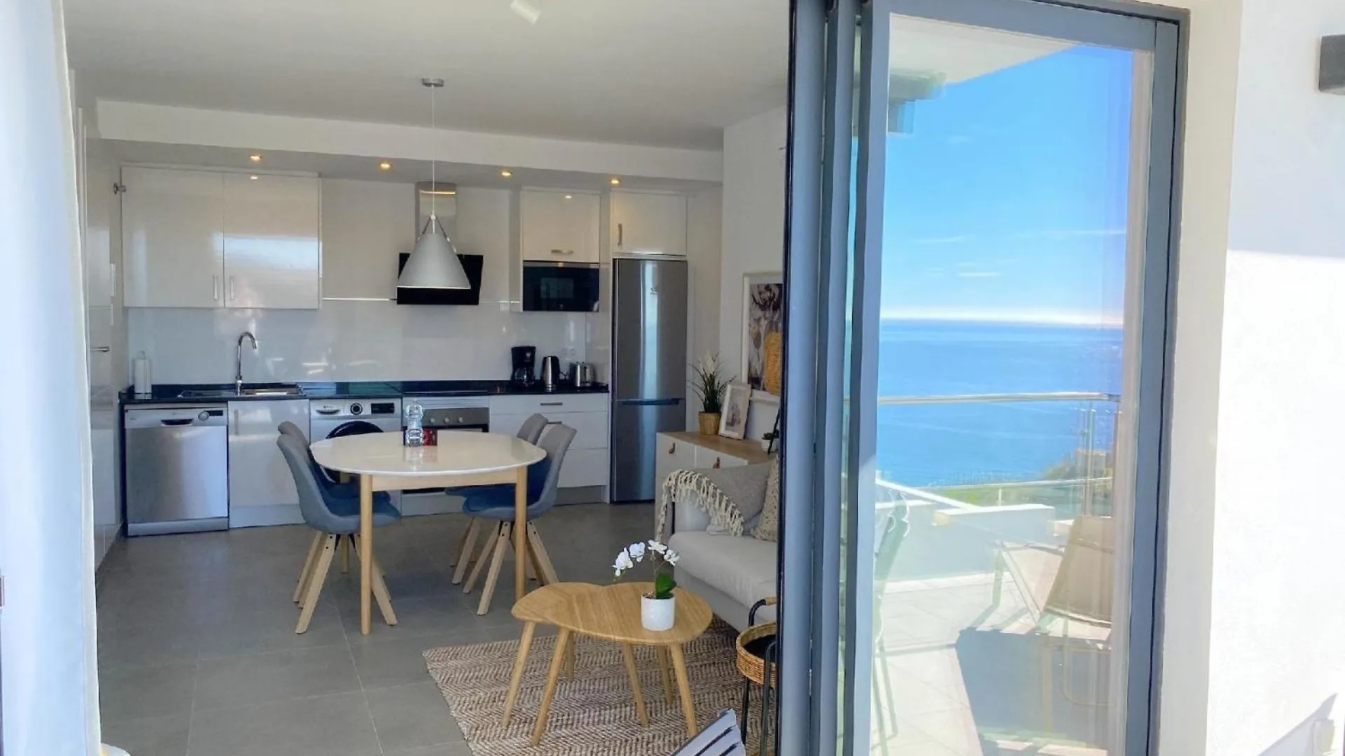 Ferienwohnung Fuer 4 Personen Ca 90 Qm In Nerja, Andalusien Costa Del Sol Spanien